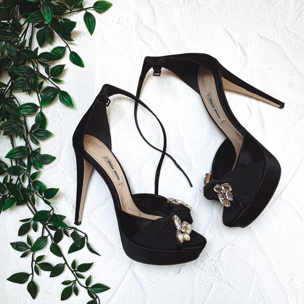 MIU MIU Black hight heels